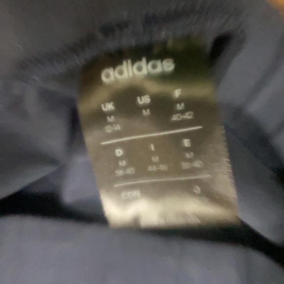Women’s Adidas Leggings size medium - Picture 4 of 4